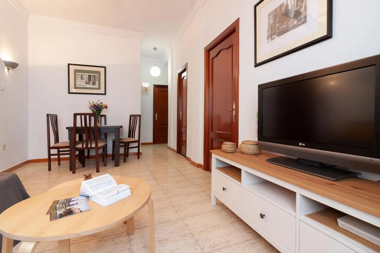 Sea & Wave Soho Family Apartment Malaga 0*,  Spain