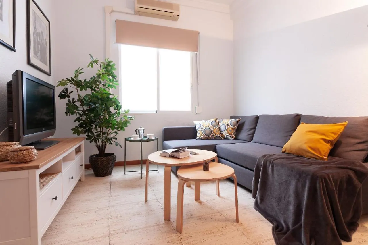 Sea & Wave Soho Family Apartment Malaga