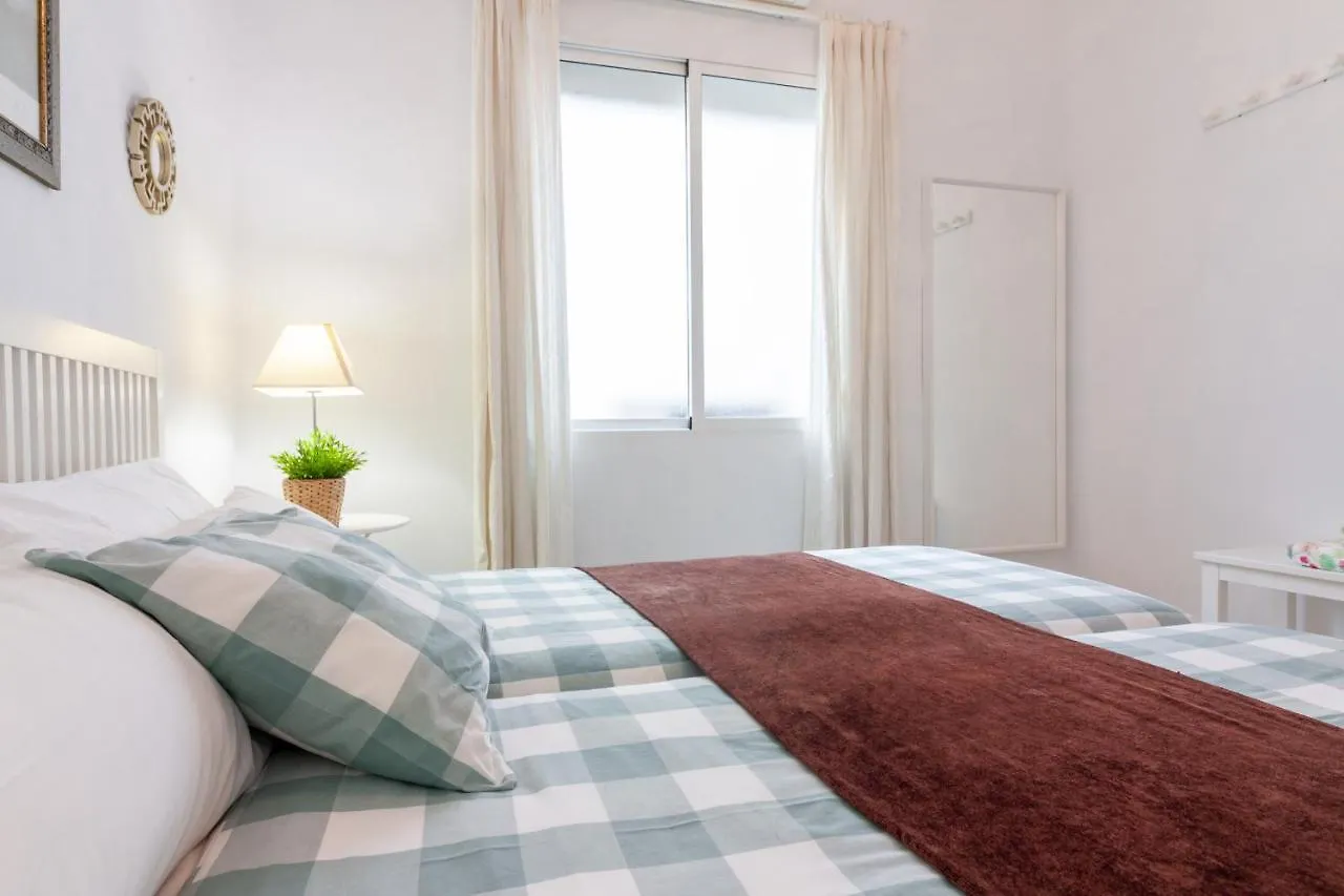 Sea & Wave Soho Family Apartment Malaga