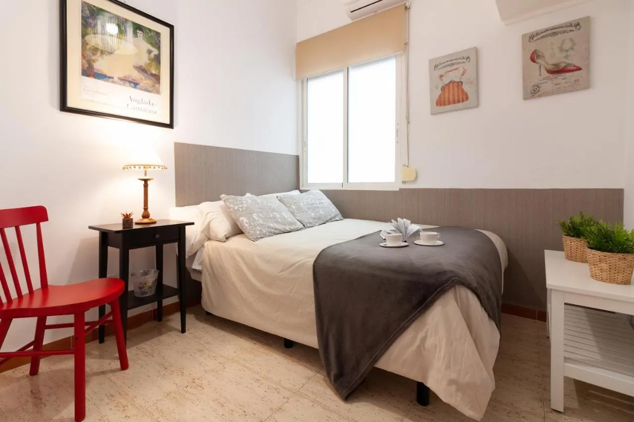 Sea & Wave Soho Family Apartment Malaga