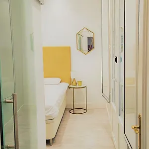 & Away In The Heart Of Historical Town Of Apartment